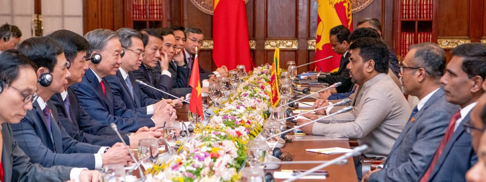 AKD, Tô Lâm Discuss Expanding Cooperation